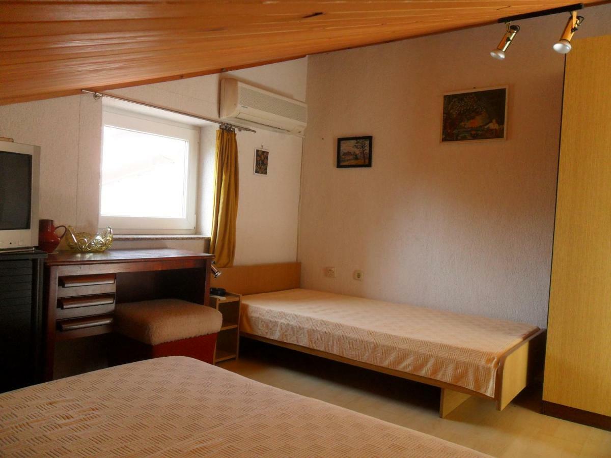 Simpa * Njivice